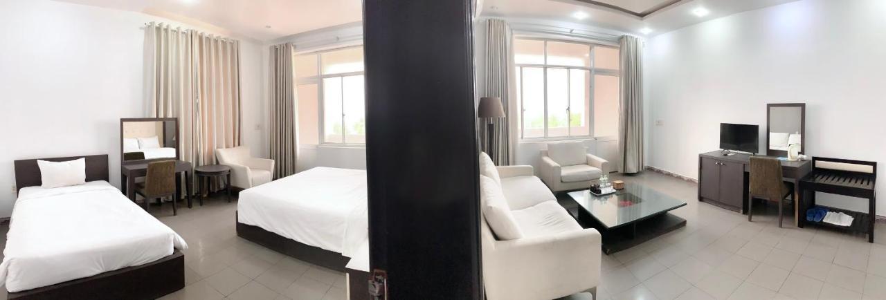 My Khe 2 Da Nang Seafront Hotel Exterior photo